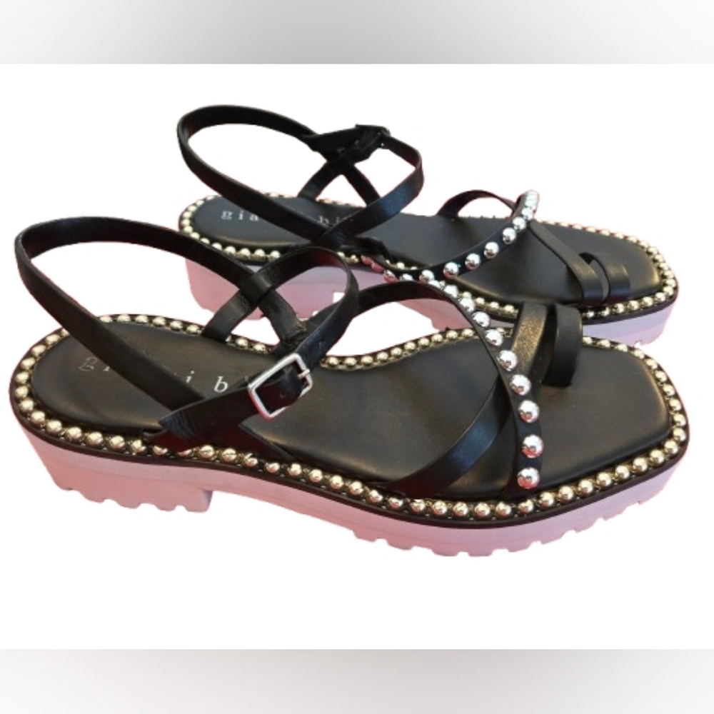 Gianni Bini Black Charlyzee Buckle Sandals With Silver Stud Embellishments - 7 M